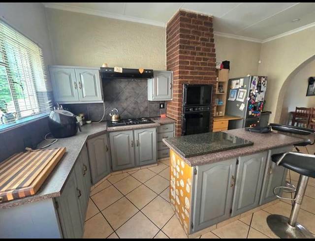 3 BEDROOM HOUSE FOR SALE IN PARKRAND
